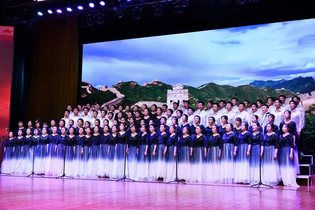 线上娱乐城举办庆祝建党100周年师生合唱大赛