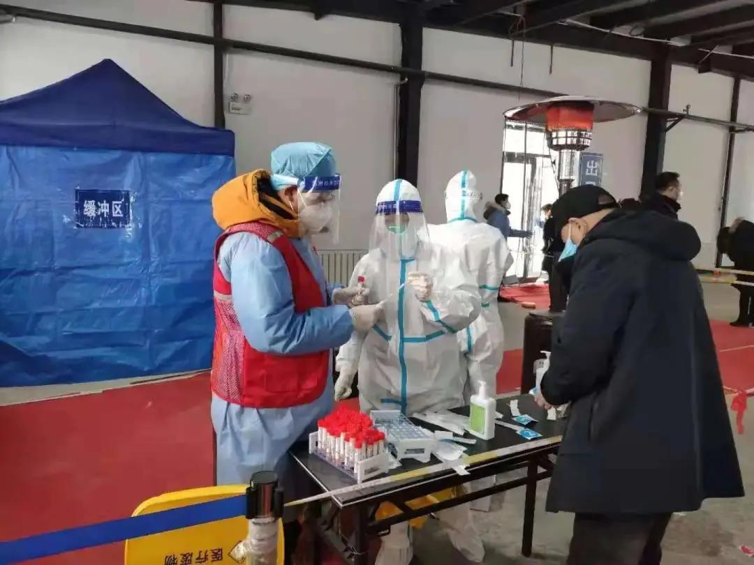 青春力量再次汇聚“疫”线——线上娱乐城学子积极参加疫情防控志愿工作